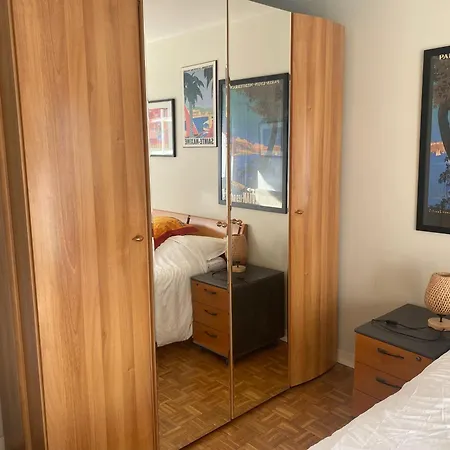 De 47m Avec Petit Balcon Et Vue Dégagée Appartamento Parigi